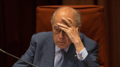 Jordi Pujol, en un momento de su intervención en la comisión de investigación celebrada en el Parlament de Catalunya. EFE