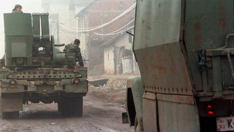 Un destacamento de las fuerzas especiales serbias en el sur de Kosovo, el 25 de enero de 1999. AFP