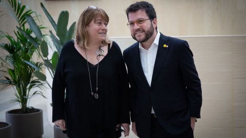 Natàlia Garriga, en una foto de archivo junto a Pere Aragonès de marzo de 2020.