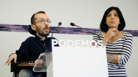 Los portavoces de Podemos Pablo Echenique e Idoia Villanueva durante la rueda de prensa ofrecida al término del Consejo de Coordinación del Partido, hoy en Madrid. EFE