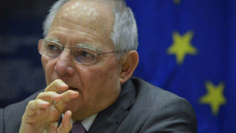 El ministro alemán de Finanzas, Wolfgang Schaeuble, asiste a una reunión en Bruselas. / STEPHANIE LECOCQ / EFE