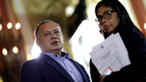 Diosdado Cabello y Delcy Rodríguez. REUTERS