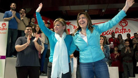 Elena Valenciano y Susana Díaz, durante un acto en Málaga en la campaña de las elecciones europeas. EFE