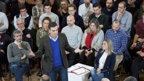 El secretario general del PSOE, Pedro Sánchez,  en una Asamblea Abierta a la Ciudadanía, en Toledo. EFE/Ismael Herrero