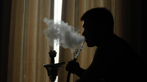 La shisha, también conocida como cachimba, hookah, pipa oriental o pipa de agua. Foto: PxHere