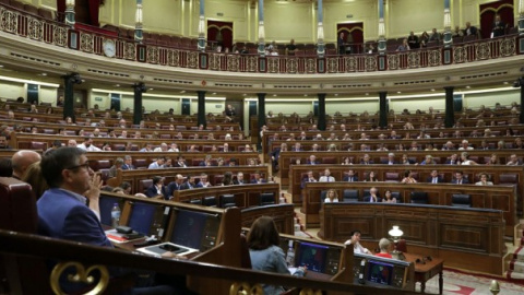 Vista del hemiciclo del Congreso de los Diputados durante una sesión plenaria / EFE