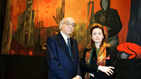 15/11/22 José Saramago y Sofia Gandarias, en el Parlamento Europeo frente al cuadro "Gernika" de la pintora vasca. — PE