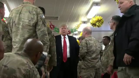 Trump visita a sus tropas en Irak