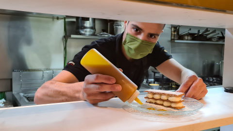 Mohamed Mohammadi (Moa), en su cocina.