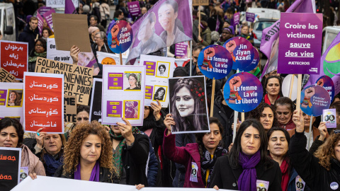 Manifestación en Francia contra la violencia machista y la inacción judicial.