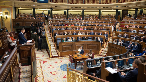 27/12/23- El presidente del Gobierno, Pedro Sánchez, se dirige a la cámara durante su última sesión de investidura en una fotografía del 16 de octubre de 2023.