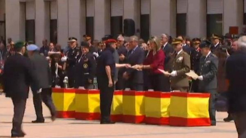 Los votos del PP evitaron el cese inmediato de Llanos de Luna por el homenaje a la División Azul.- FRAGMENTO DEL VIDEO