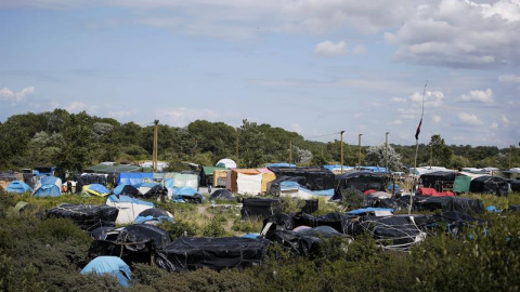 Vista del campamento de inmigrantes llamado La Jungla en Calais, Francia. - EFE