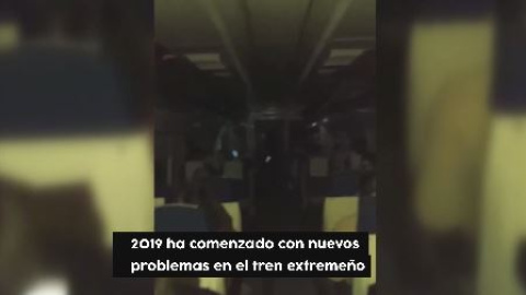 La vida sigue igual en Extremadura: el tren deja tiradas a mÃ¡s de 150 personas en plena madrugada