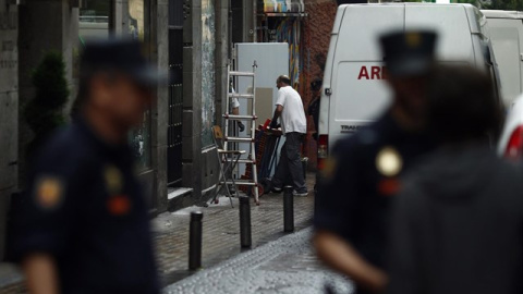 Desalojo en el Patio Maravillas. / Europa Press