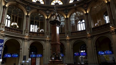 Interior de la Bolsa de Madrid. REUTERS/Susana Vera