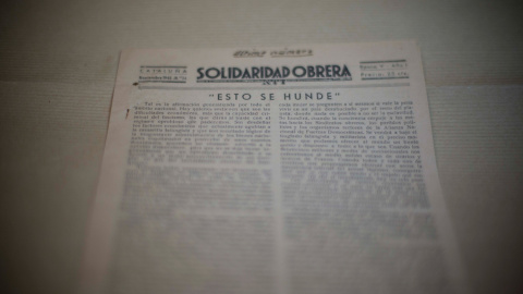 El histórico periódico anarcosindicalista 'Solidaridad Obrera': titula en noviembre del 45 con un demasiado optimista 'Esto se hunde'.- JAIRO VARGAS