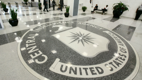 El vestíbulo de la sede de la CIA,en McLean (Virginia. EEUU). REUTERS/Larry Downing