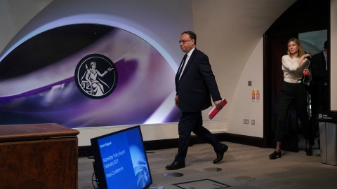 El gobernador del Banco de Inglaterra, Andrew Bailey, en una rueda de prensa en la sede de la entidad en Lodres. REUTERS/Yui Mok/Pool