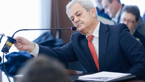 El exconsejero de Innovación de la Junta de Andalucía, Francisco Vallejo, durante su declaración en el juicio de la pieza política de los ERE en la Audiencia de Sevilla. EFE/José Manuel Vidal