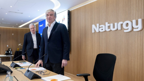 El presidente ejecutivo de Naturgy, Francisco Reynés (d), y el director general de Sostenibilidad, Reputación y Relaciones Institucionales, Jordi GarcÍa Tabernero (i), durante una rueda de prensa de presentación de los resultados anuales de