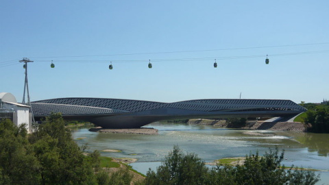 18/09/2019 - Pabellón y puente Expo 2008, Zaragoza / WIKIPEDIA