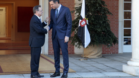 Pedro Sánchez recibe al presidente de Ceuta