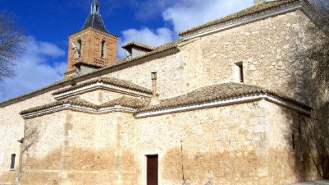 Iglesia donde se ha refugiado la madre.