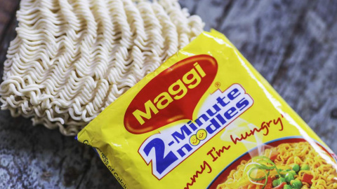 Un paquete de noodles Maggi.