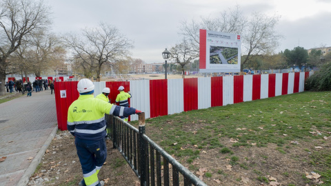 Vista del Parque de Comillas, en obras por la ampliación de la Línea 11 de Metro de Madrid.