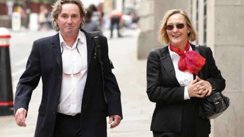 Simon Murphy y Lisanne Beck, la pareja condenada por mantener relaciones sexuales durante un concierto en el Hyde Park de Londres, en 2014.