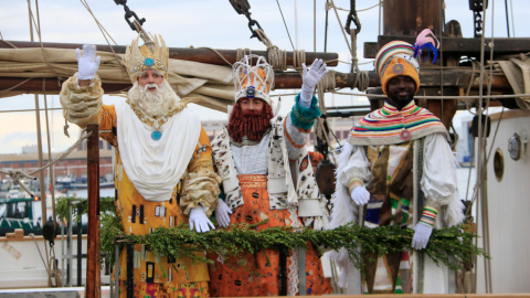 Els Reis d'Orient arribant a Barcelona per mar, a bord del Pailebot Santa Eulàlia, per a la nit més màgica per als infants