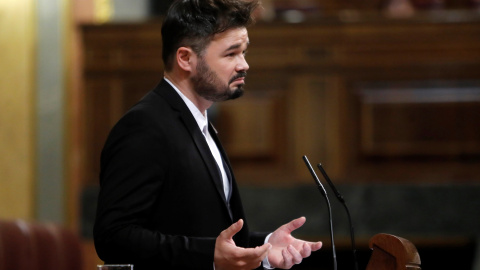 El diputado de ERC Gabriel Rufián, durante su intervención en el pleno del Congreso de los Diputados. EFE/Juan Carlos Hidalgo