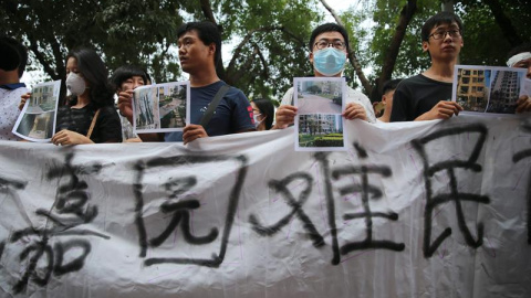 Protesta de residentes cercanos al almacén de Tianjin. - EFE