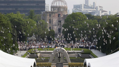 Hiroshima insta a los líderes mundiales a visitar la ciudad en el 71 aniversario del bombardeo. EFE