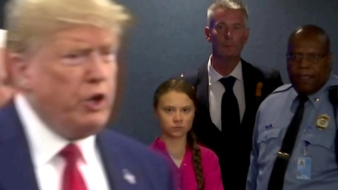 23/09/2019 - Greta Thunberg mira a Donald Trump durante la Cumbre para la Acción Climática en la sede de Naciones Unidas. / REUTERS