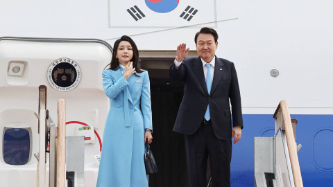 La primera dama, Kim Keon-hee, y el presidente de Corea del Sur, Yoon Suk-yeol.