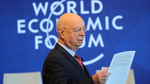 El fundador y presidente ejecutivo del Foro Económico Mundial (WEF), Klaus Schwab, en una rueda de prensa antes previa a la reunión anual de Davos, en Cologny, cerca de Ginebra (Suiza). REUTERS / Denis Balibouse