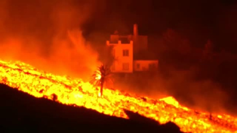 Continúa la efusividad del volcán de La Palma