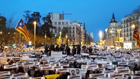 Concentració a la plaça Universitat de Barcelona per demanar l'alliberament dels 'Jordis'