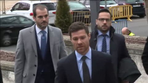 Xabi Alonso llega a la Audiencia Provincial