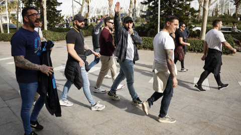 Els processats per les agressions de la manifestació del 9 d'octubre de 2017 a València sortint de la vista