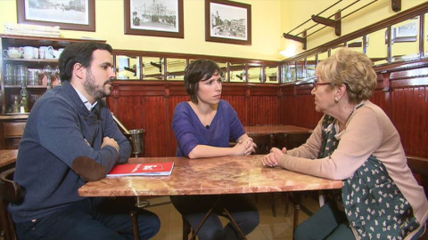 Pilar Roldán, Alberto Garzón y Marta Nebot