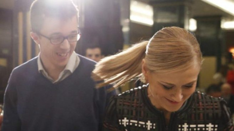 Iñigo Errejón y Cristina Cifuentes en un de desayuno informativo. Foto: EFE