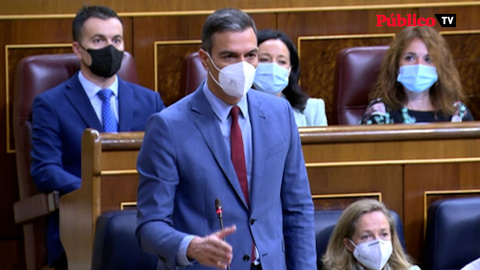 Sánchez, a  Casado: "El fin de la violencia de ETA es un éxito de todos, también de ustedes. No entiendo cómo la derecha no siente esto como una victoria"