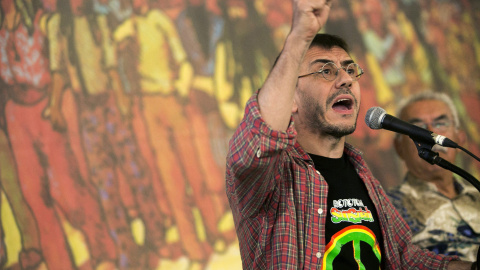 Juan Carlos Monedero, durante su participación hoy en el Foro Social del Rototom Sunsplash para analizar la situación en Ucrania. EFE