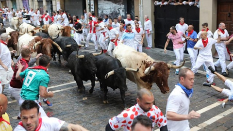 Encierro de Sanfermines en una imagen de archivo. / EUROPA PRESS - DAVID DOMENCH