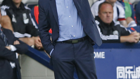 El entrenador del Chelsea, Jose Mourinho, durante el partido contra el West Bromwich Albion. REUTERS / Carl Recine