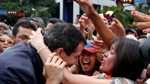 El líder opositor Guaidó se autoproclama presidente de Venezuela