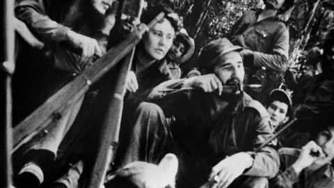 Fidel Castro con sus compañeros de guerrilla en una imagen de abril de 1959. AFP